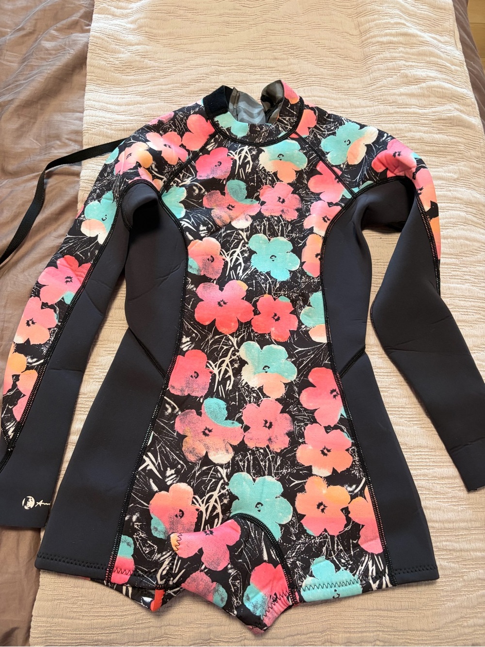 Billabong Floral Shorty Wetsuit Jacket in Black with Coral & Teal Flowers